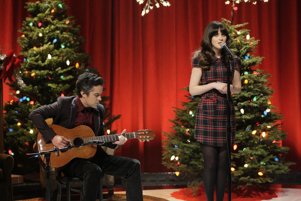 M. Ward and Zooey Deschanel of  She & Him perform on 'The Tonight Show' in 2011. (Photo: Paul Drinkwater/NBC/NBCU Photo Bank)