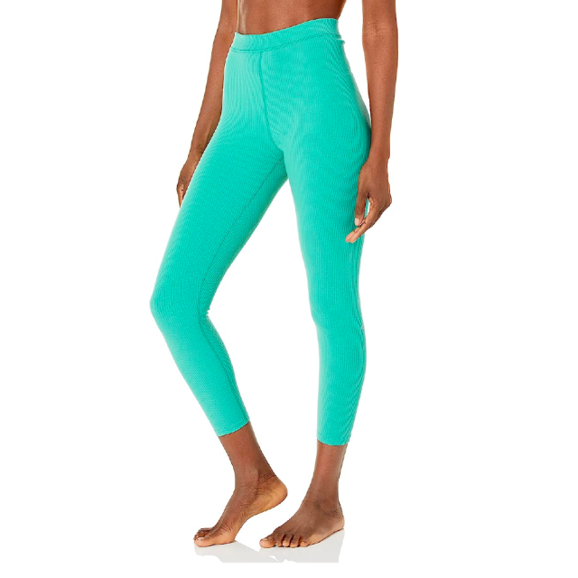 Page Six on X: The Alo Yoga leggings celebrities love are on sale for  Cyber Monday   / X