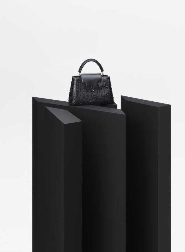 The fourth chapter of Louis Vuitton Artycapucines bag collection is here