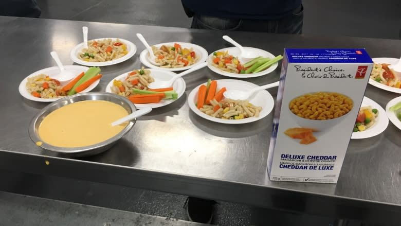Windsor students turn mac and cheese into gourmet dishes