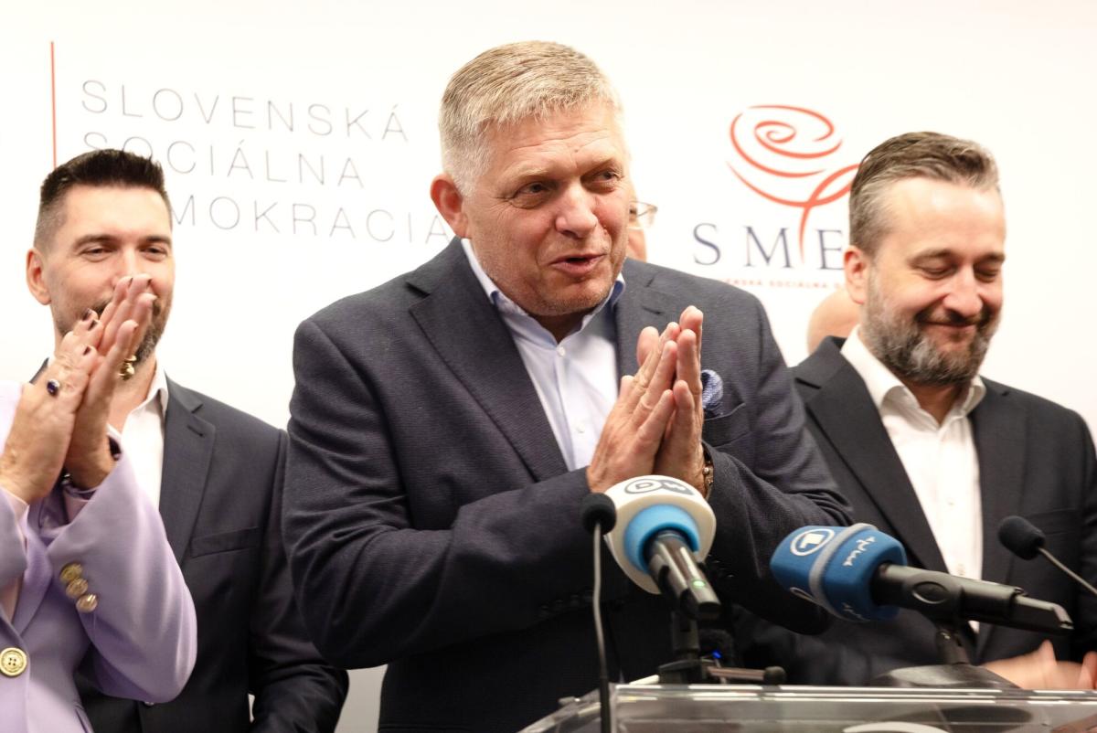 Slovenská Ficova koalícia je po dohode opäť pri moci