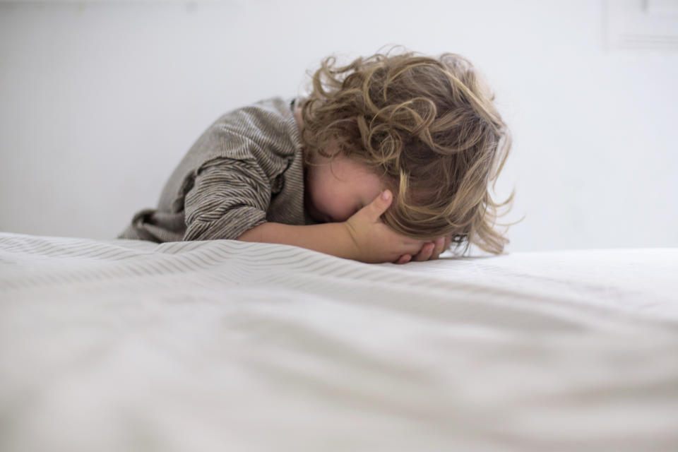 Dass Kinder manchmal traurig sind, zeigen sie laut einer Kinderpsychologin am ehesten Personen, die sie lieb haben (Symbolbild: Getty Images)