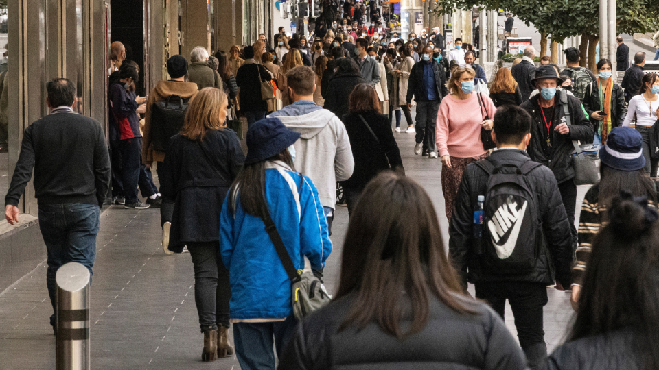 Australians walking. Poverty report.