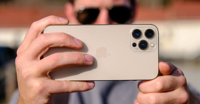 Apple iPhone 12 Pro Max Review: Amazing Camera, Massive Size