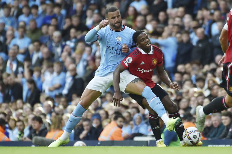 Kyle Walker no volverá a jugar en Manchester City hasta después del Mundial y está en duda para la selección inglesa