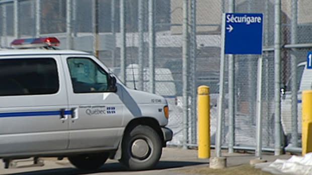It took about three hours for corrections officers to get the riot under control at the Saint-Jérôme detention centre.