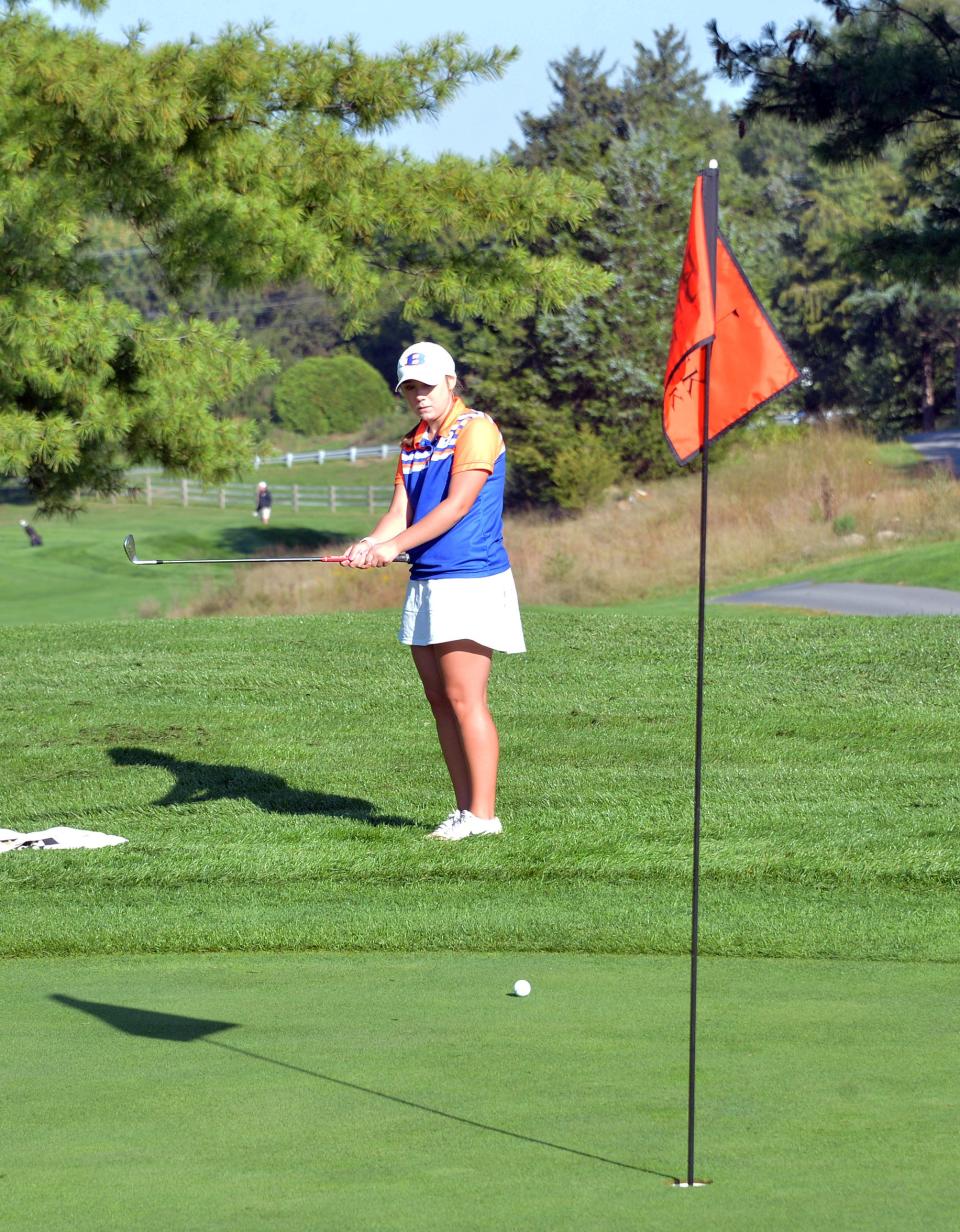 Boonsboro's Piper Meredith chips onto the first green at Black Rock during the Maryland District 1 Class 2A-1A golf tournament on Monday morning.