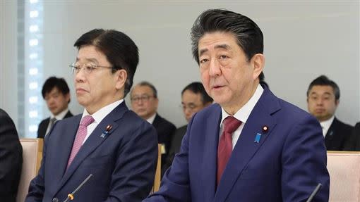 安倍晉三，宣布日本疫情進入擴大感染的初期階段。（圖／翻攝自日本首相府推特）