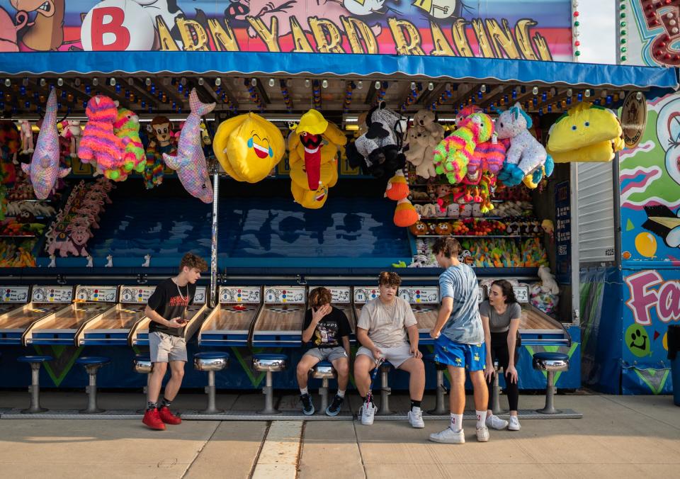 A carnival midway and more will be at the Hazel Park Memorial Weekend Festival.