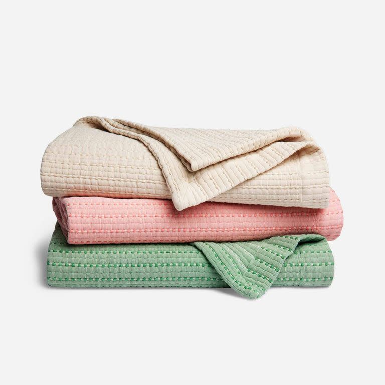 39) Lightweight Textured Throw Blanket