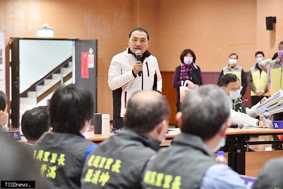 新北行動治理首場今（十三）日永和展開，市長侯友宜感謝里長即時反映地方大小事。（圖／記者蘇春瑛攝）