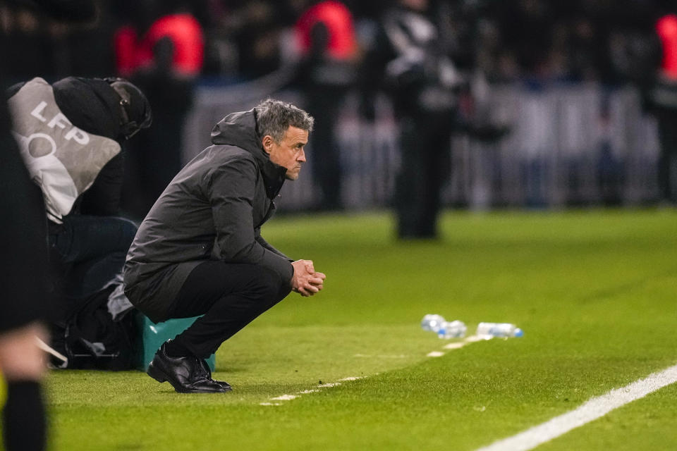 PSG's head coach Luis Enrique looks on during the French League One soccer match between Paris Saint-Germain and Brest at the Parc des Princes stadium in Paris, France, Sunday, Jan. 28, 2024. (AP Photo/Thibault Camus)