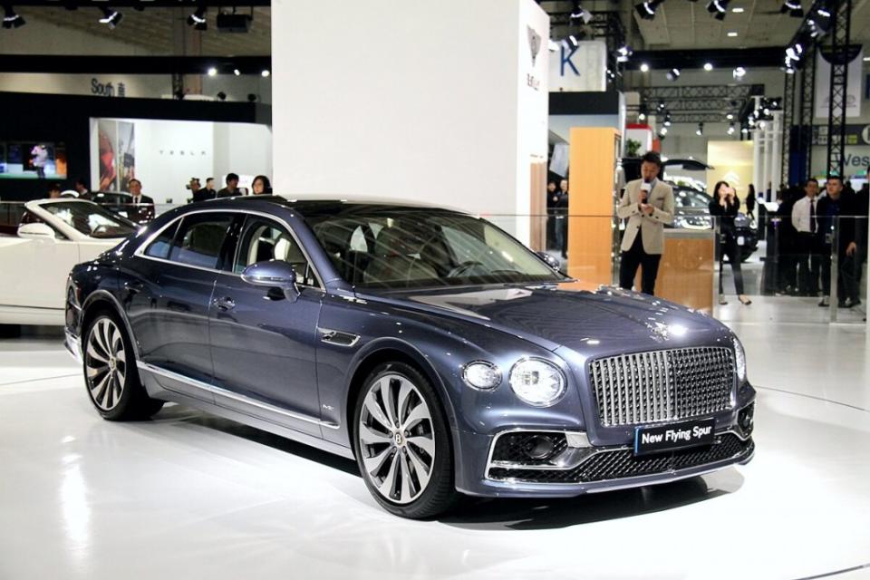 2020-bentley-flying-spur