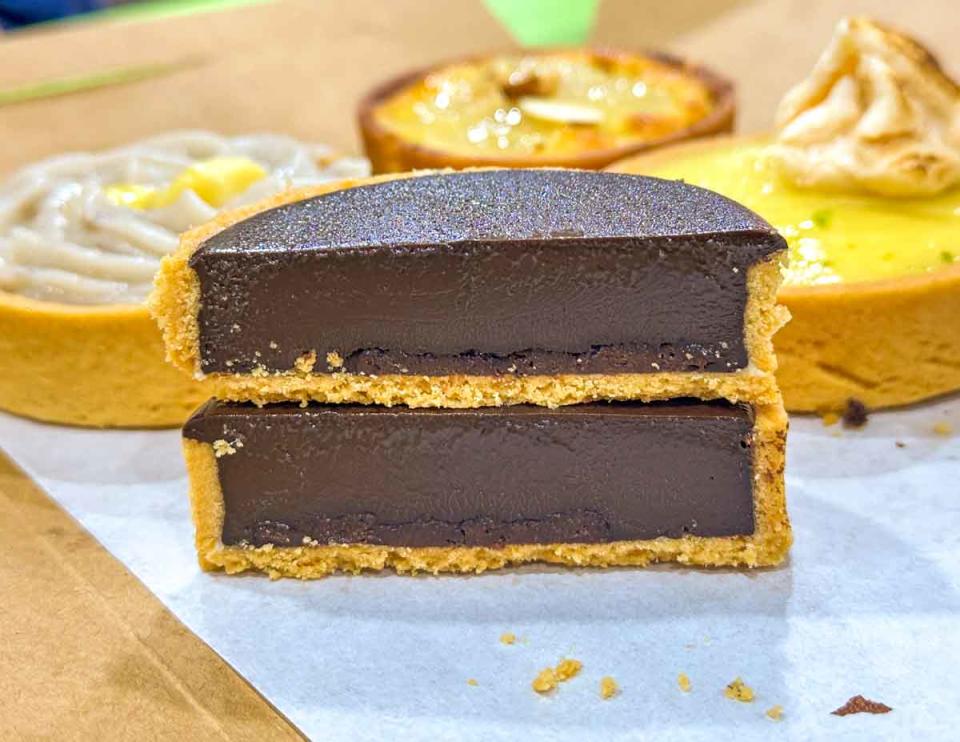 lian hup heng - chocolate tart