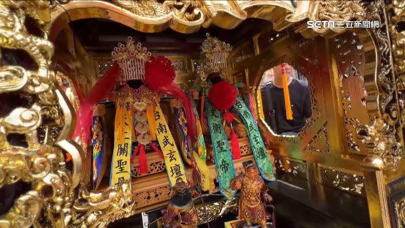 台南一間私人神壇舉行「關公媽祖合婚」儀式，並將媽祖冠上夫姓，引發信眾怒火。