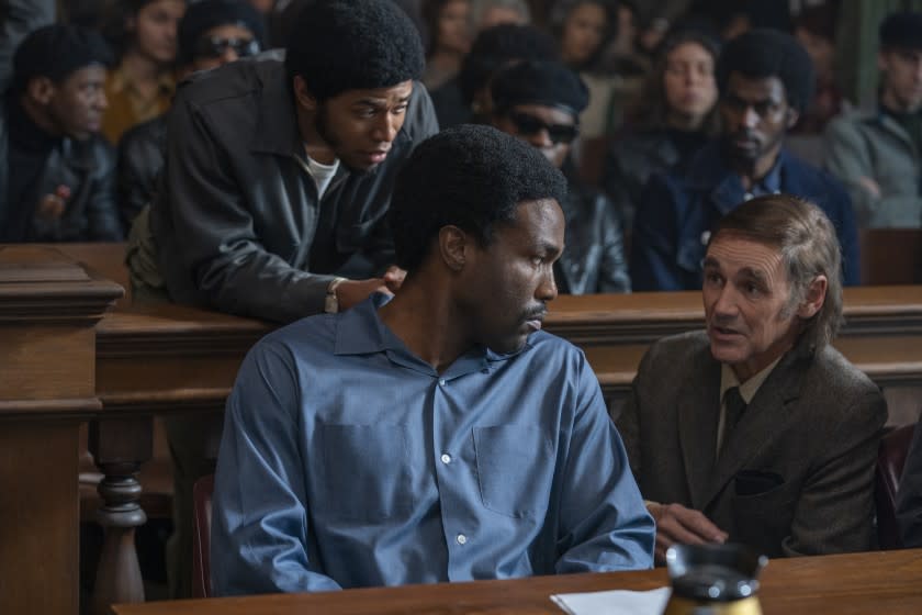 THE TRIAL OF THE CHICAGO 7 (L to R) KELVIN HARRISON JR. as Fred Hampton, YAHYA ABDUL-MATEEN II as Bobby Seale, MARK RYLANCE as William Kuntsler in "THE TRIAL OF THE CHICAGO 7." Credit: NIKO TAVERNISE/NETFLIX