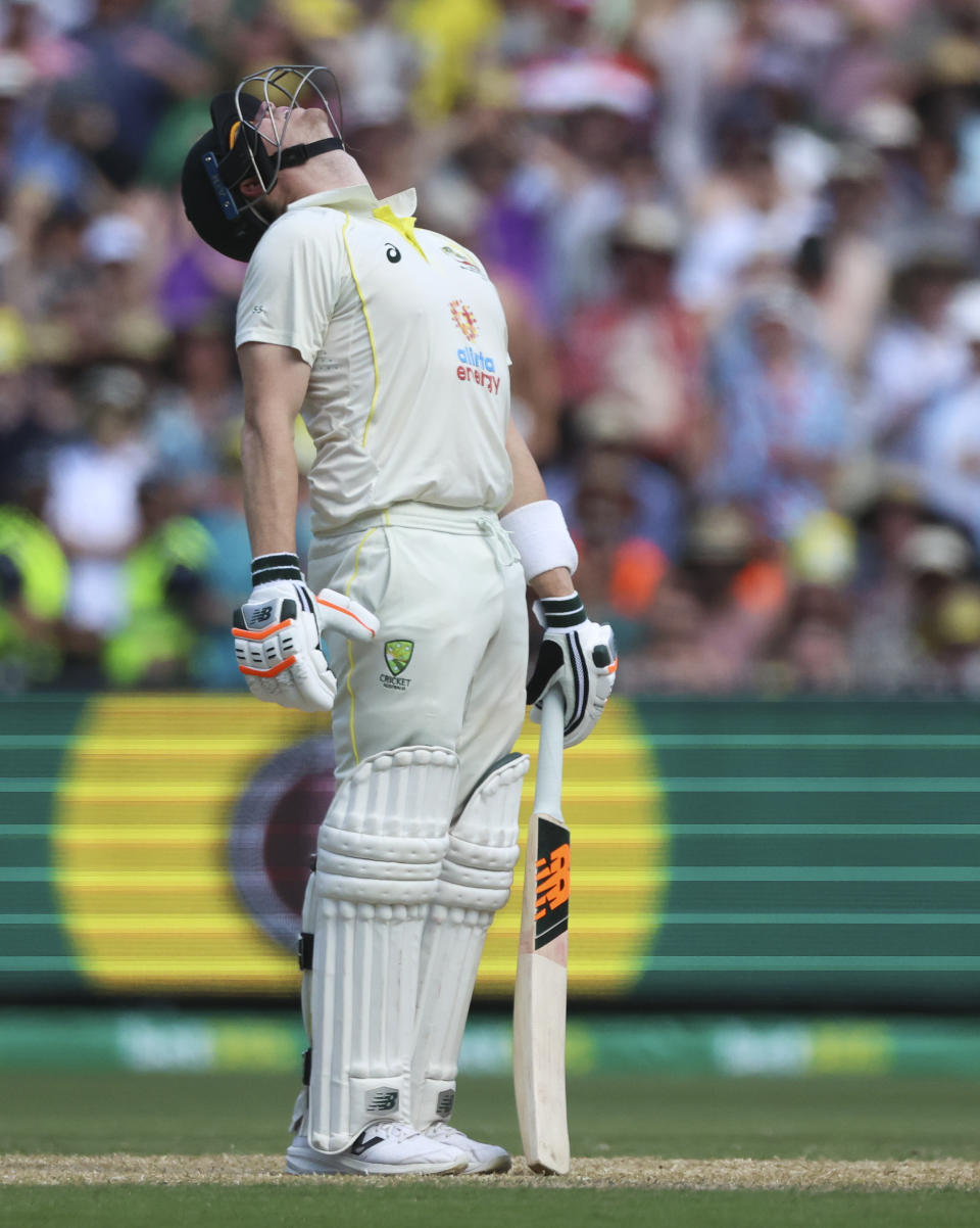 Australia's Steve Smith reacts after he was dismissed by South Africa's Anrich Nortje during the second cricket test between South Africa and Australia at the Melbourne Cricket Ground, Australia, Tuesday, Dec. 27, 2022. (AP Photo/Asanka Brendon Ratnayake)