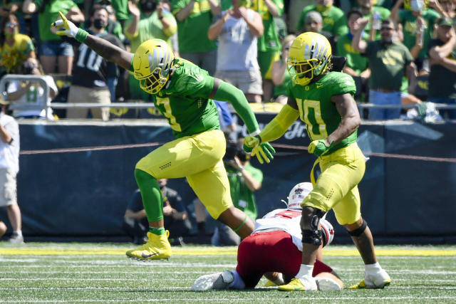 Oregon freshman linebacker Justin Flowe out indefinitely