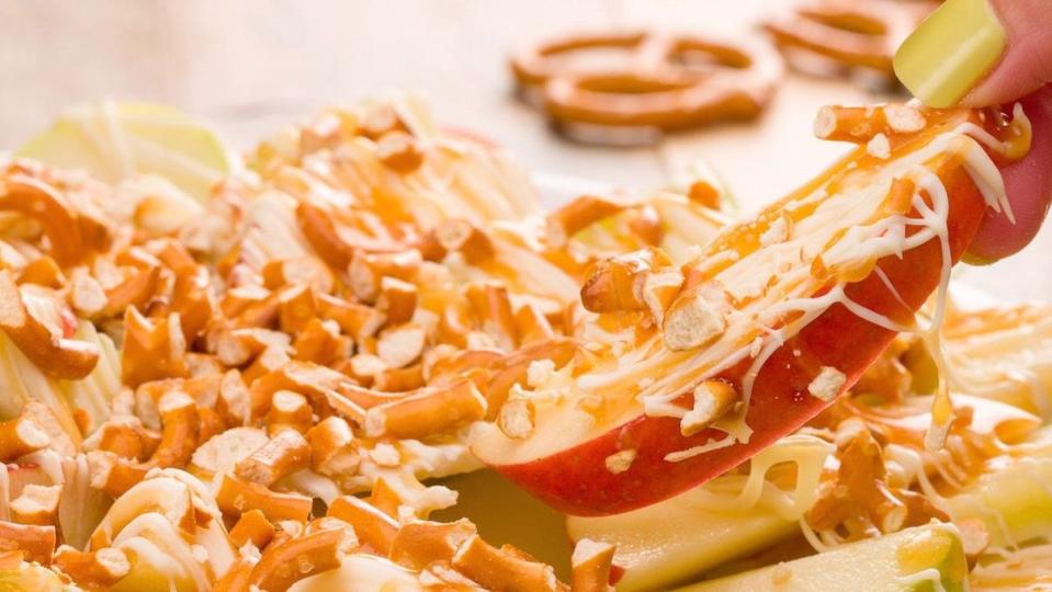 caramel apple nachos