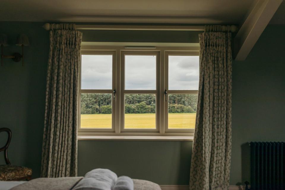 Rooms at new Nest Farmhouse overlook Norfolk countryside (Neeve Photography)