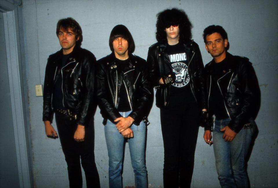 <p>The Ramones pose backstage before their concert at the Kabuki Theater in San Francisco in 1983. The punk rock band consisted of Tommy, Johnny, Joey, and De Dee Ramone. <a href="https://www.thevintagenews.com/2018/01/17/ramones-were-not-related/#:~:text=But%20the%20Ramones%20were%20not,the%20Beatles%20megastar%20Paul%20McCartney." rel="nofollow noopener" target="_blank" data-ylk="slk:The bandmates were not related;elm:context_link;itc:0;sec:content-canvas" class="link ">The bandmates were not related</a>, they all simply adopted the same stage name. </p>