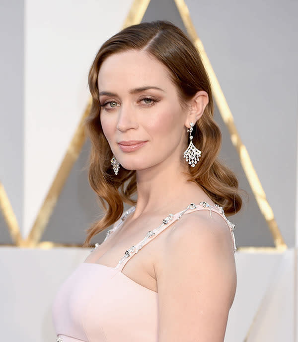 <br><b>7. Emily Blunt: no need for strobing when you've got that pregnancy glow</b><br><br><b><a rel="nofollow" href="https://au.lifestyle.yahoo.com/marie-claire/fashion/red-carpet/g/30954993/2016-oscars-red-carpet-fashion/" data-ylk="slk:RELATED: 2016 Oscars Red Carpet Fashion;elm:context_link;itc:0;sec:content-canvas" class="link ">RELATED: 2016 Oscars Red Carpet Fashion</a></b>