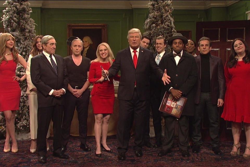 Saturday Night Live stages star-studded spoof 'It's a Wonderful Trump'
