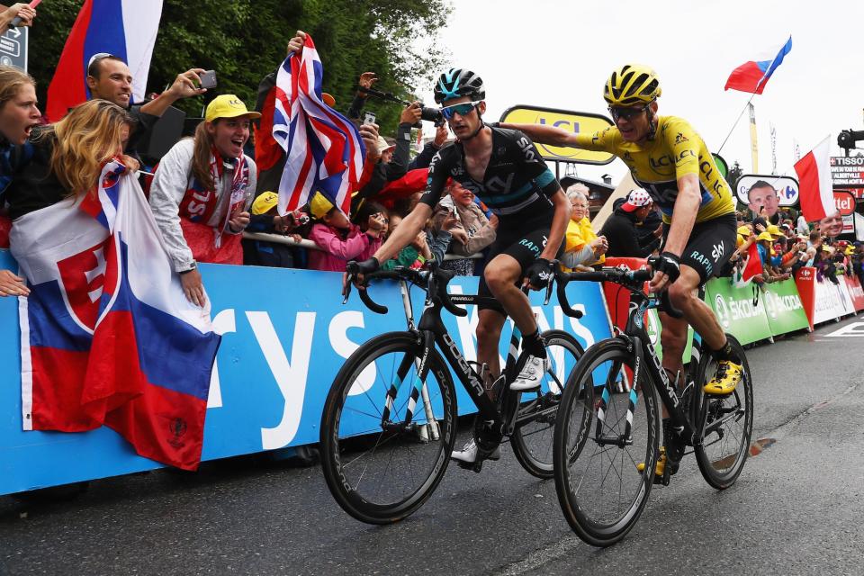 Froome finishes on borrowed bike Geraint Thomas