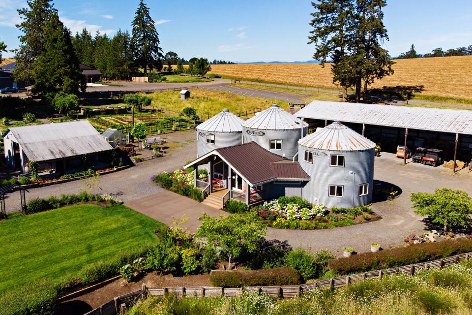 The charming silos-assuites at Abbey Road Farm