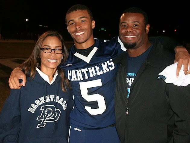 The Kid's kid, Trey Griffey, commits to play football at Arizona