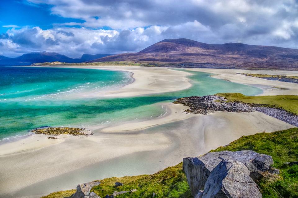 Luskentyre Beach on the Isle of Harris in Scotland is one of the whitest beaches in the world (Getty Images/iStockphoto)