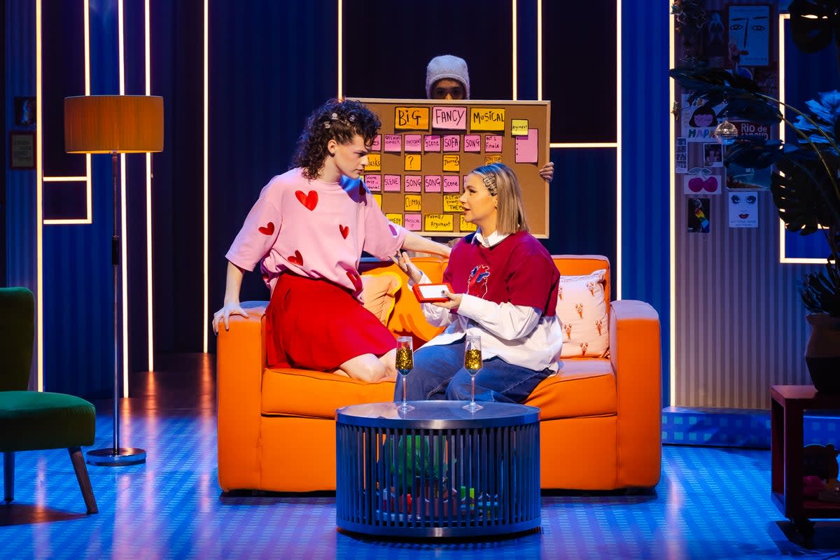 Jo Foster and Leesa Tulley in ‘Why Am I So Single’ (Danny Kaan)