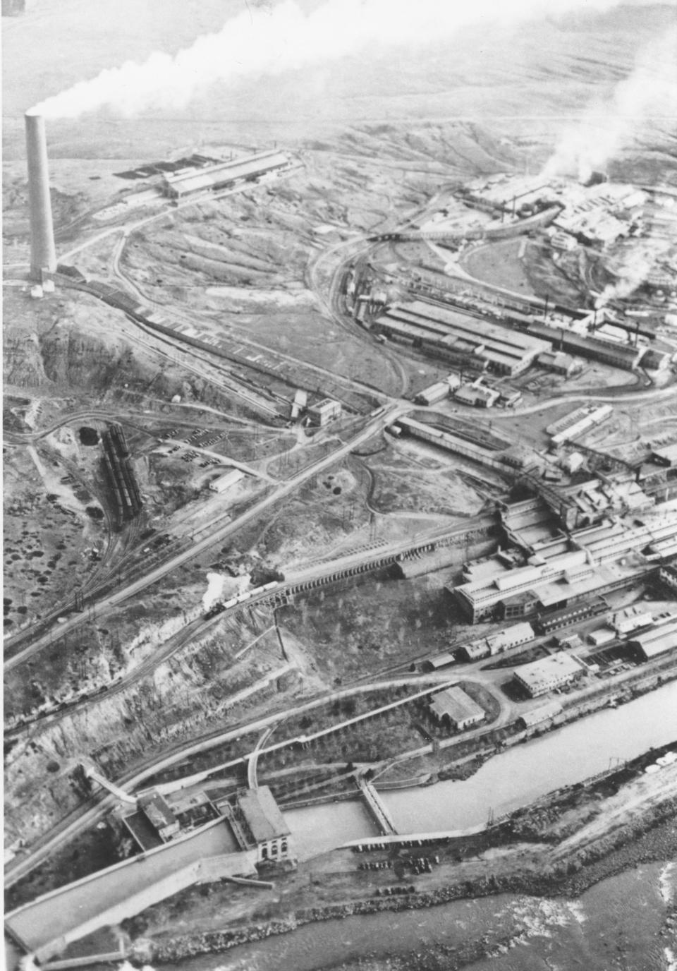 The Anaconda Copper Mining Company's refining and production works in 1935