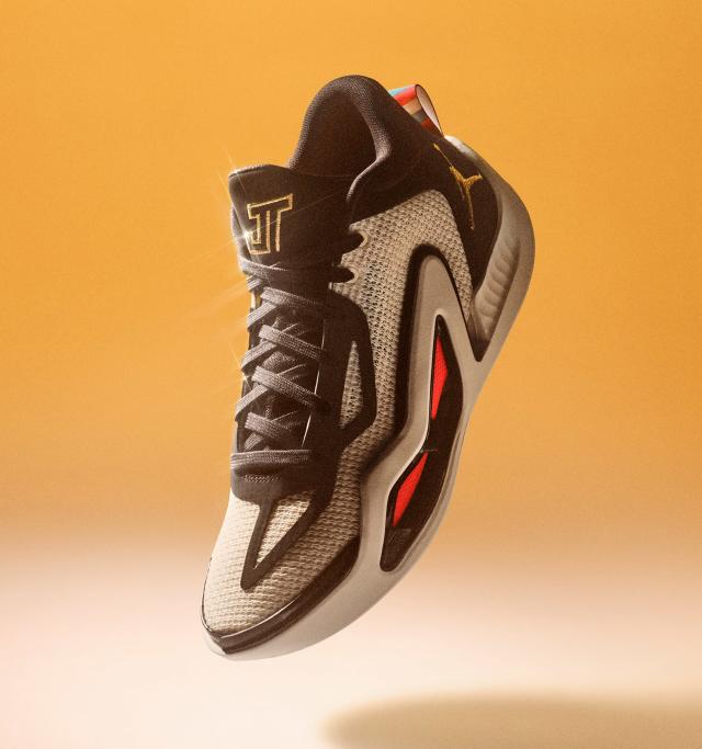 First Look at Jayson Tatum's Signature Jordan Brand Shoe - Sports  Illustrated FanNation Kicks News, Analysis and More