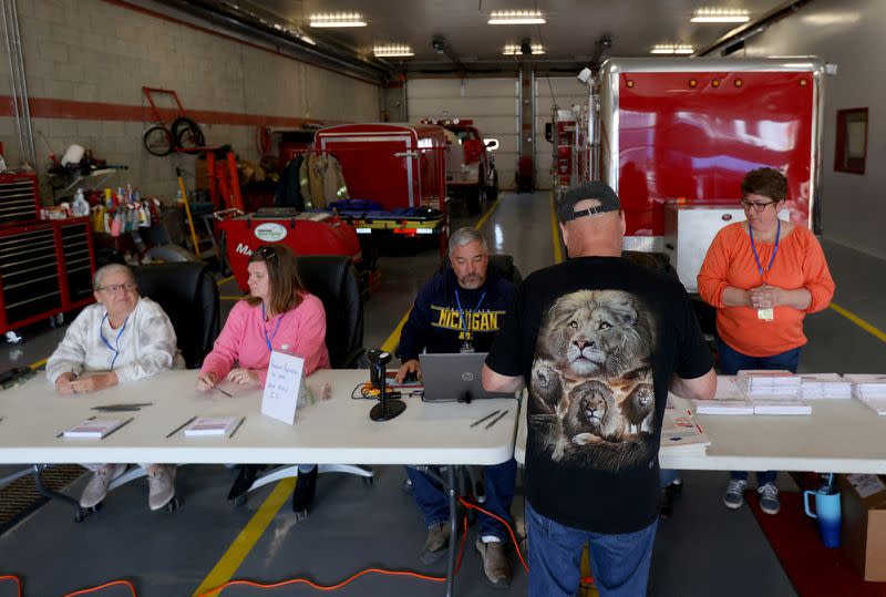 Michigan holds Republican and Democratic presidential primaries