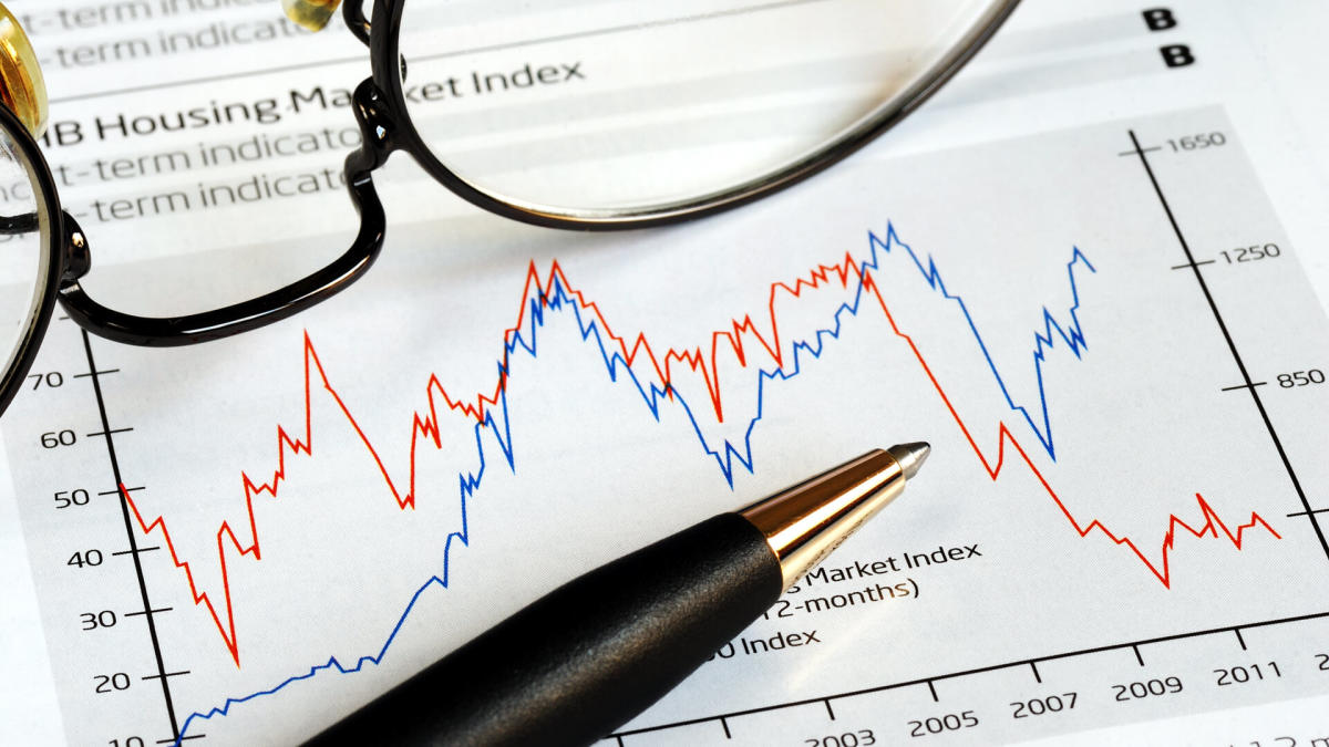 Cyclical vs. Non-Cyclical Stocks: What's the Difference?