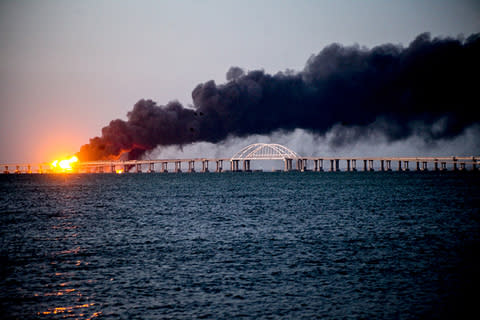 克里米亞大橋17日再度被炸。(資料照片)   圖：翻攝自新浪