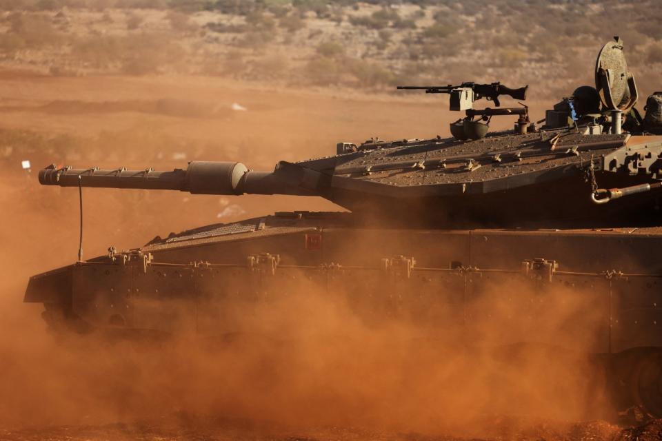2023年10月26日，一輛以色列坦克參加靠近黎巴嫩邊境進行的演習。路透社