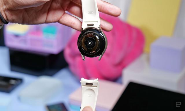 Samsung Galaxy Watch 6 Makes a Bold Return With Rotating Bezel - CNET