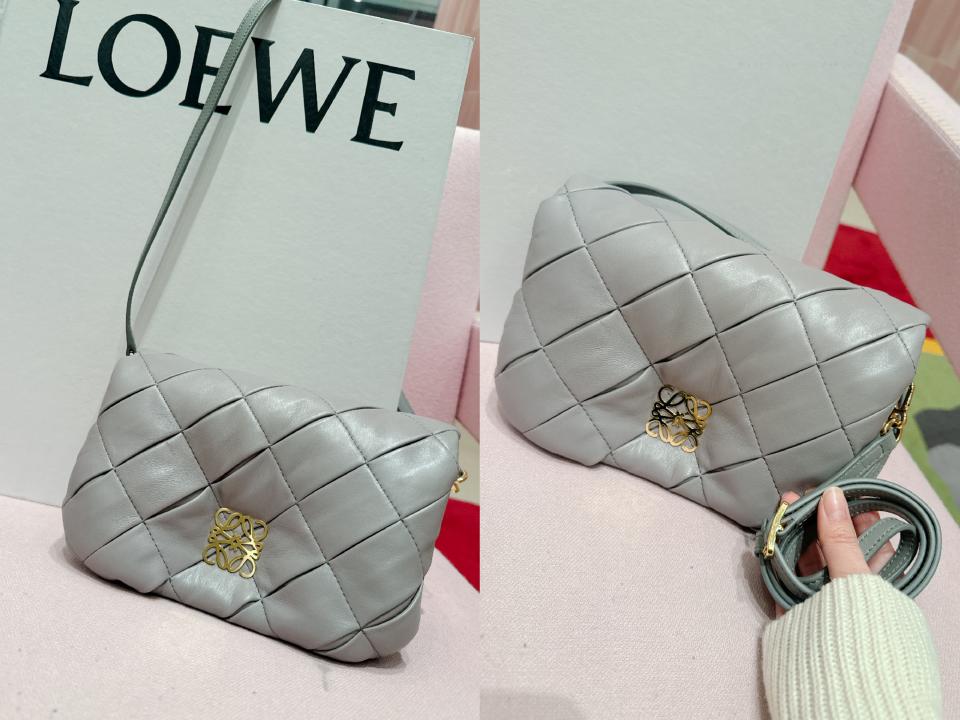 LOEWE 2024春夏話題包盤點：珍珠灰Mini Puffer Goya 波蘿包，NT$111,000。圖片來源：編輯拍攝