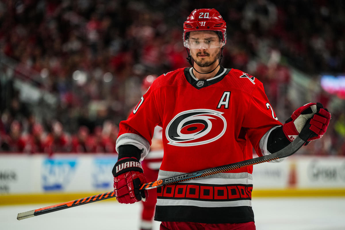 NHL DFS Picks: Yahoo Plays and Lineup Strategy for Saturday, May 6