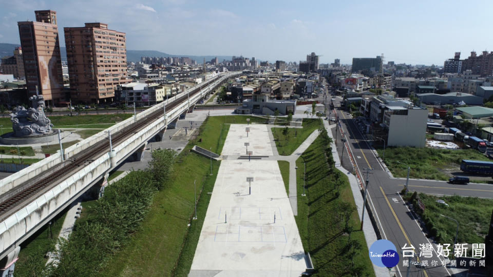 員林龍燈公園變身八千坪綠地滯洪池，空拍圖圖／記者鄧富珍翻攝