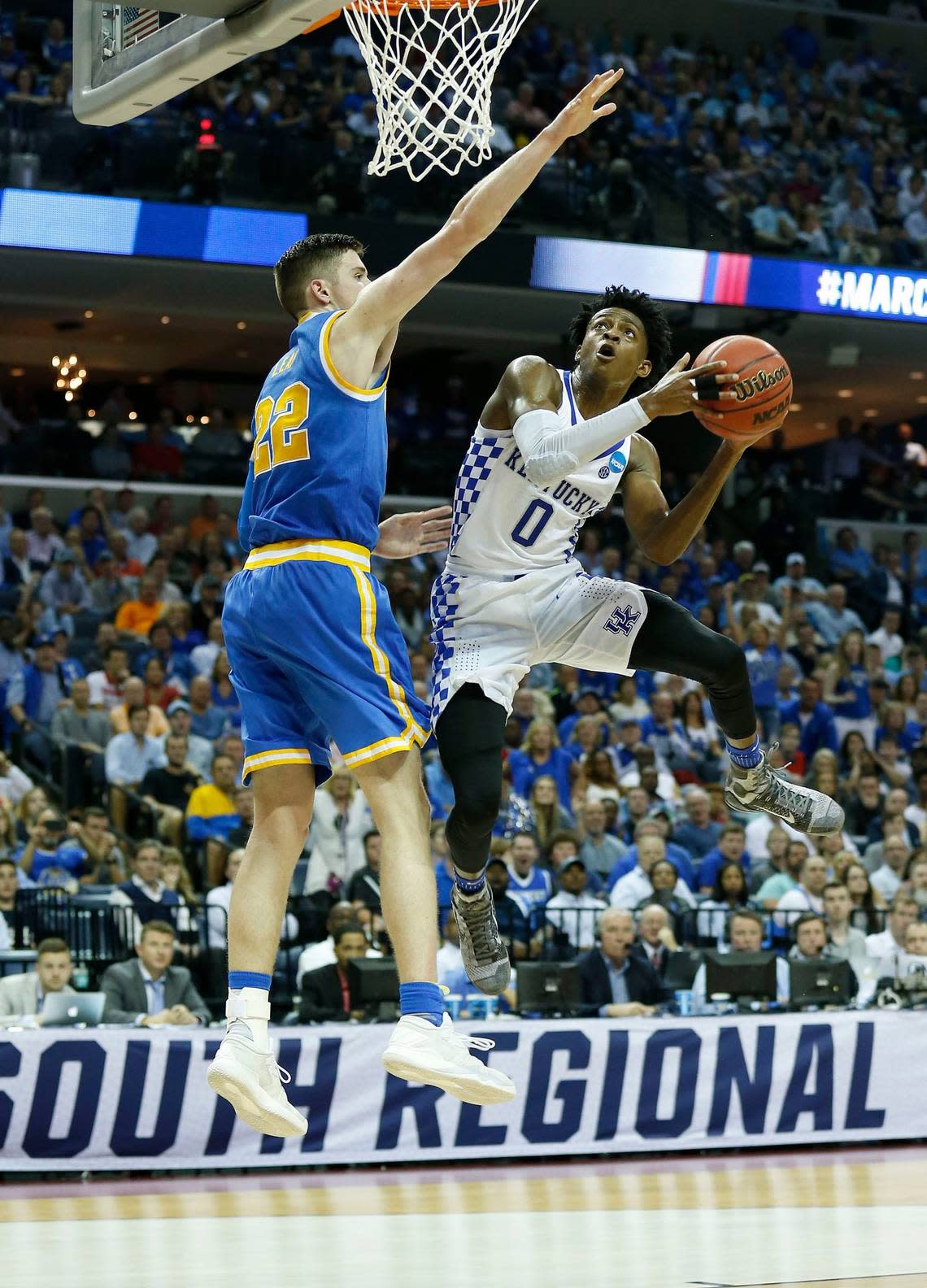 De’Aaron Fox (0) scored 39 points to lead Kentucky to an 86-75 win over UCLA in the NCAA Tournament South Regional at Memphis.