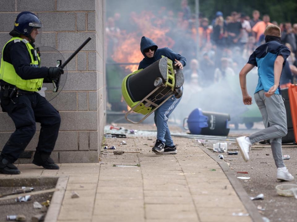 Far-right rioters in Rotherham earlier this month (Getty)