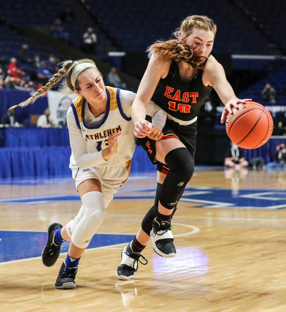 Bethlehem's Carlie Thurmond pressures Bullitt East's Emma Egan in the Mingus Beef Jerky Sweet 16 at Rupp Arena. April 8, 2021