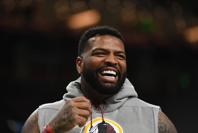 49ers' Trent Williams not retiring, returning for another season 'for sure'