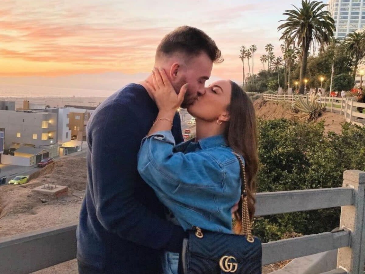 Hailie Jade kisses her fiancee Evan McClintock (Instagram/Hailie Jade Mathers)