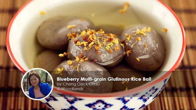 Blueberry Multi-grain glutinous rice ball home cook