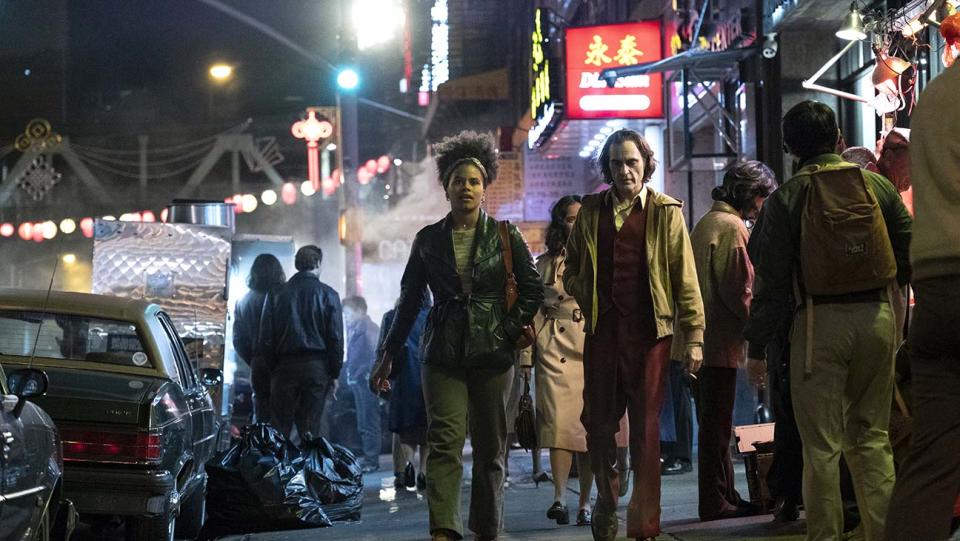 Zazie Beetz and Joaquin Phoenix in <em>Joker</em>