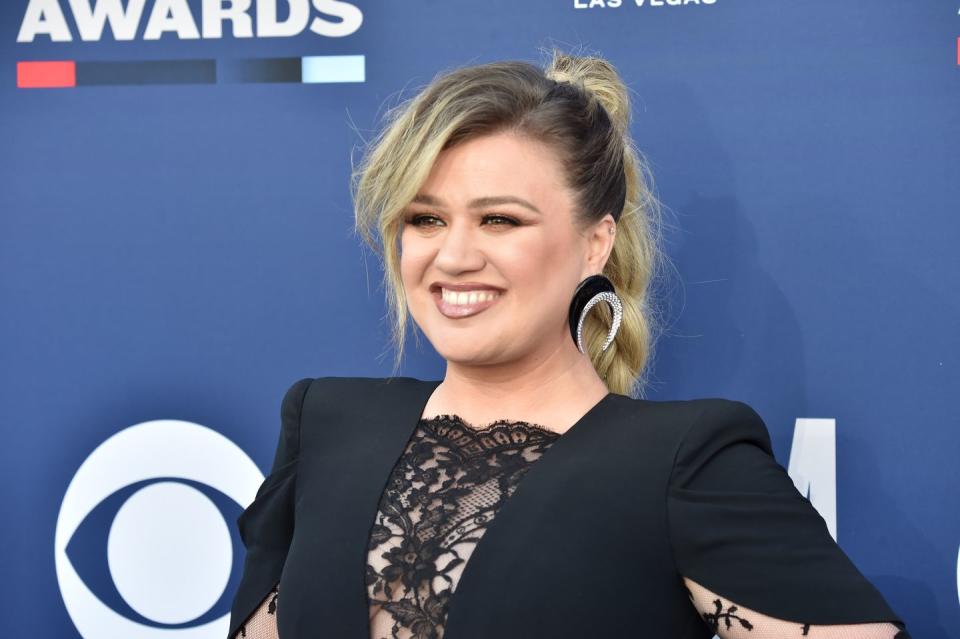 the voice 2023 kelly clarkson plunging lace dress instagram